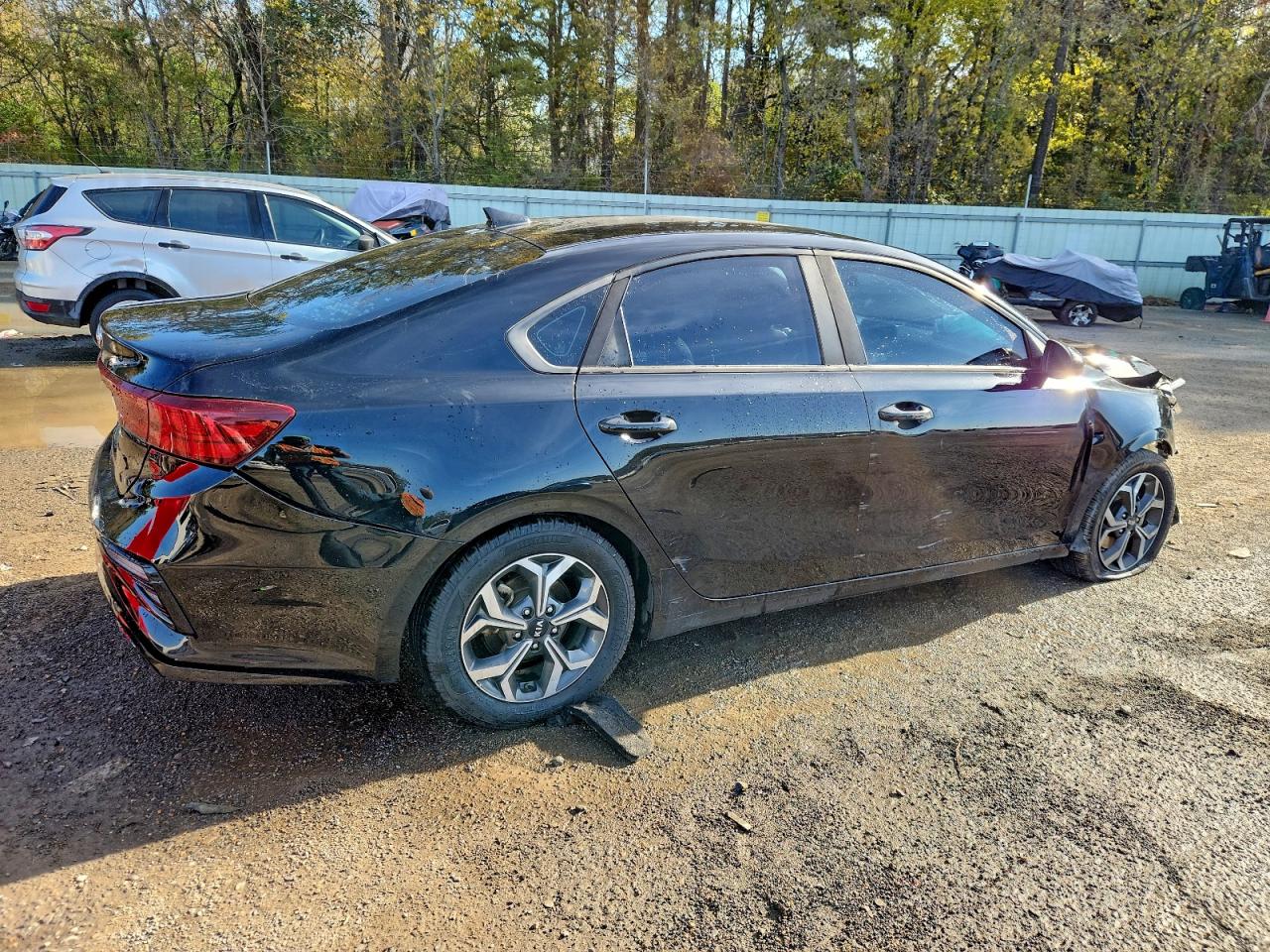 Kia Forte Fe Image 2