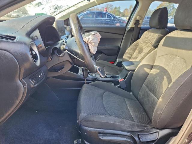 Kia Forte Fe Image 7