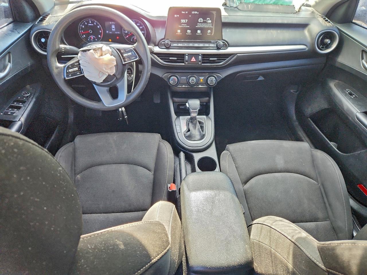 Kia Forte Fe Image 10