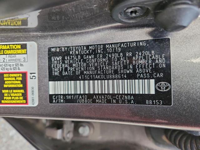 Toyota Camry Le Image 13