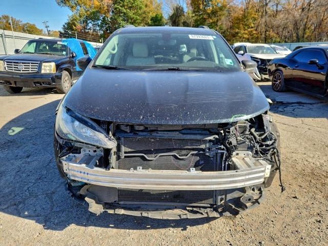 Chrysler Minivan Lxi Image 11