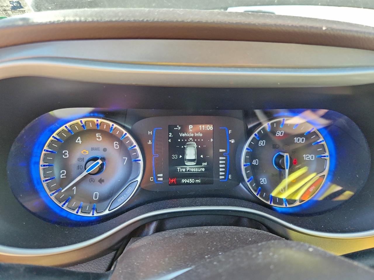 Chrysler Minivan Lxi Image 7