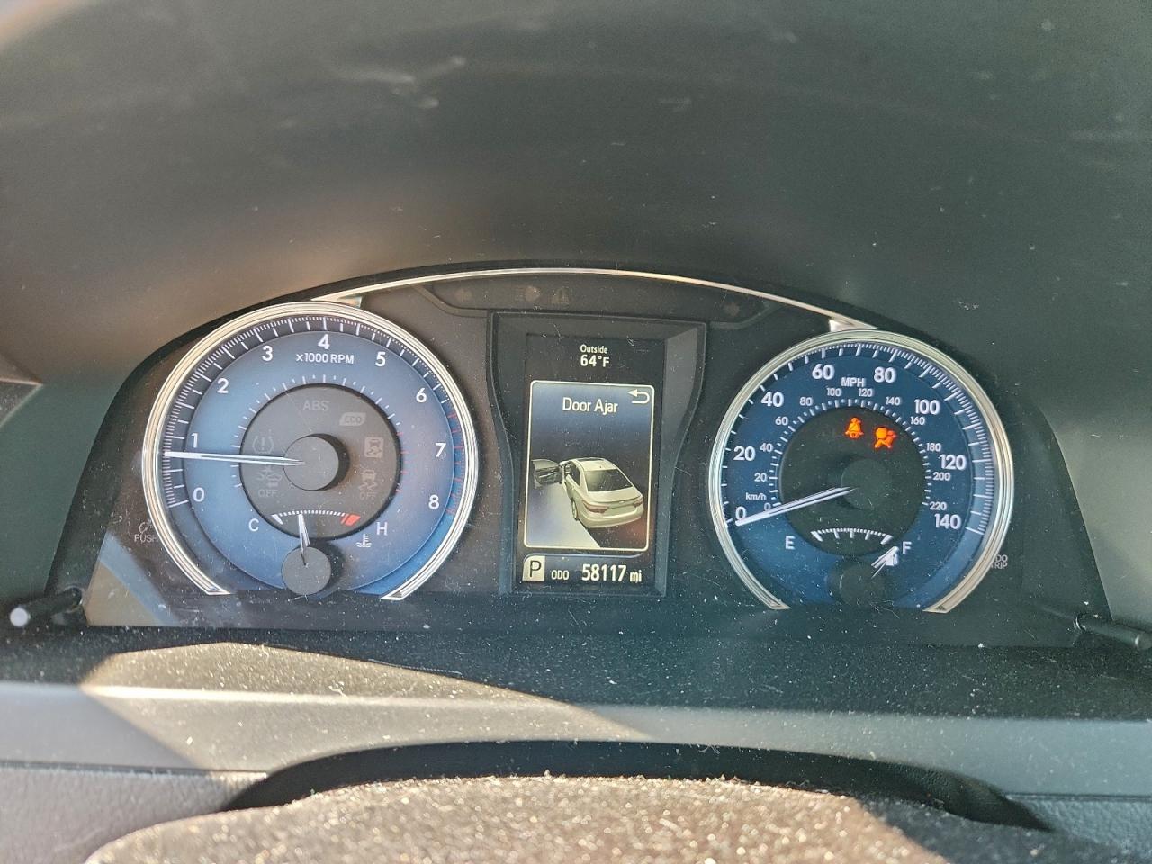 Toyota Camry Le Image 12