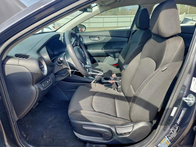 Kia Forte Fe Image 6