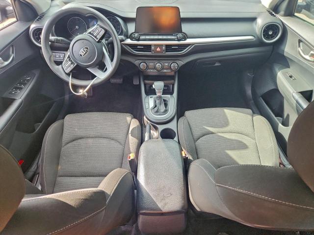 Kia Forte Fe Image 5