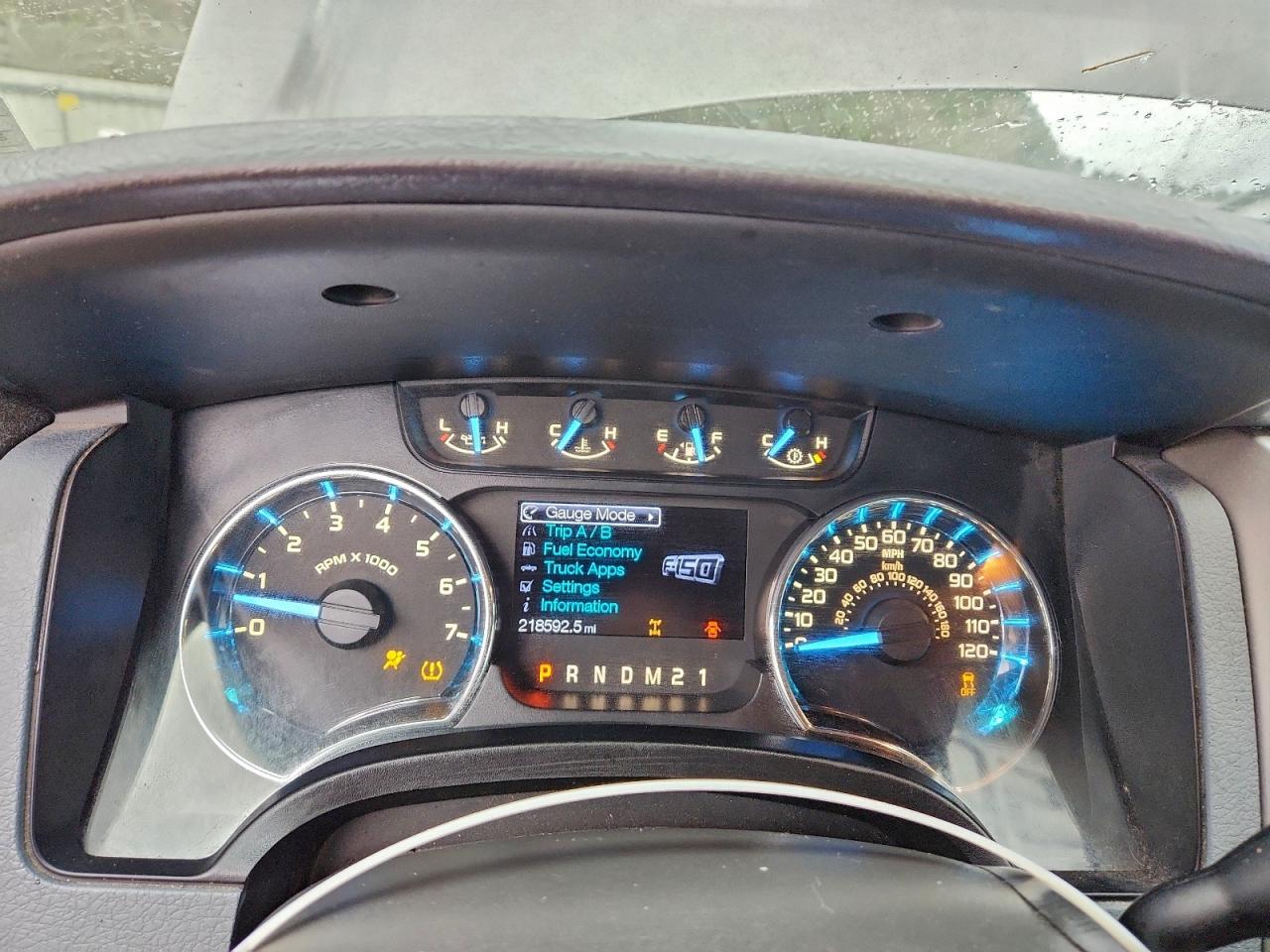 Ford F-150 Supercrew Image 9