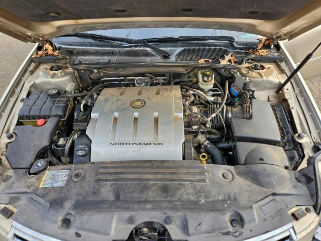 Cadillac DTS Image 4